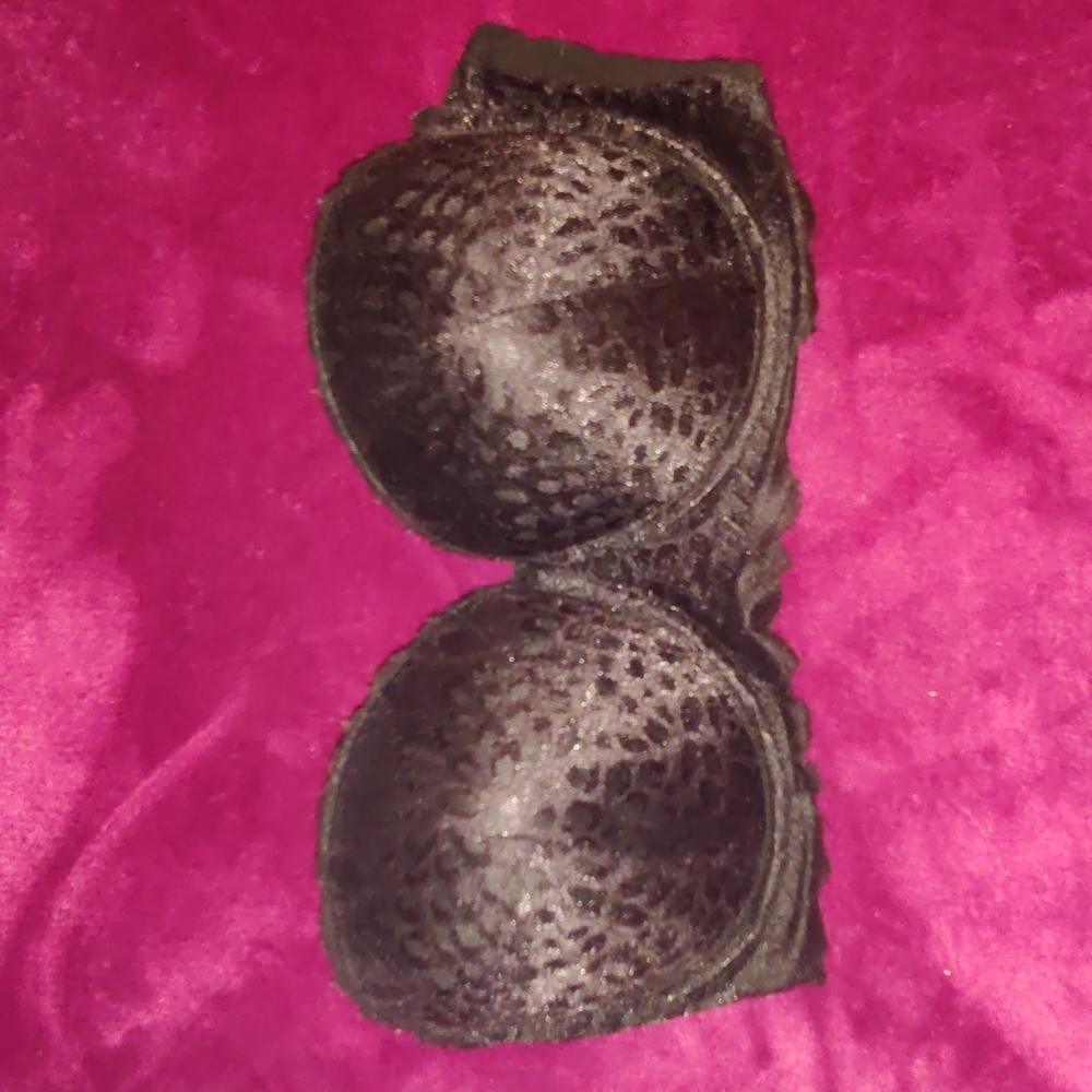 Body Frosting 34D strapless Bra